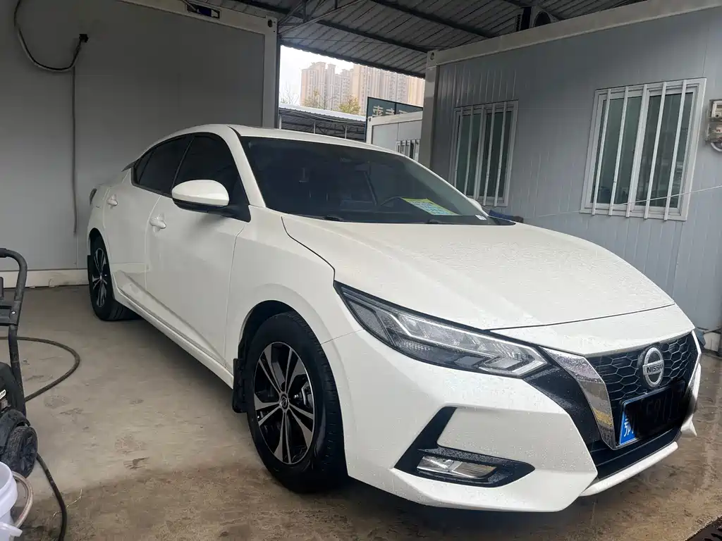 NISSAN XUAN YI