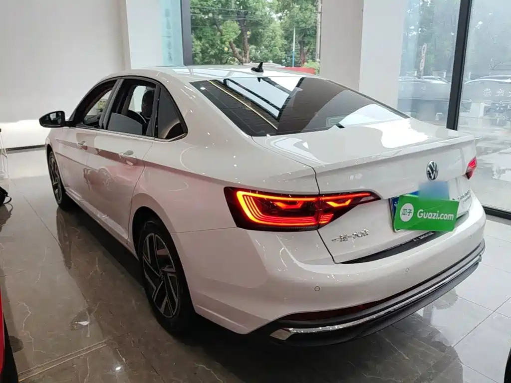 Volkswagen Sagitar — миниатюра 5