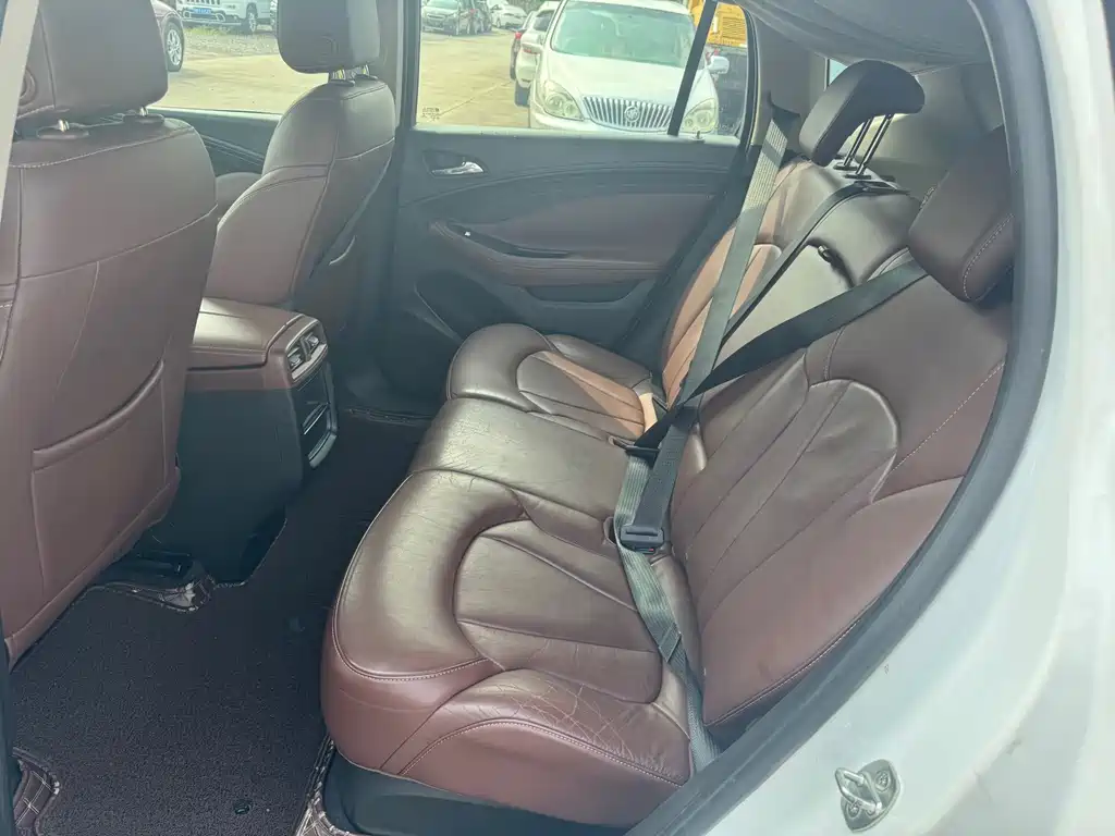 Buick Envision Plus — миниатюра 16