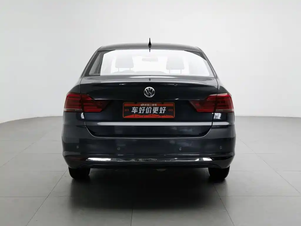 Volkswagen Santana — миниатюра 4