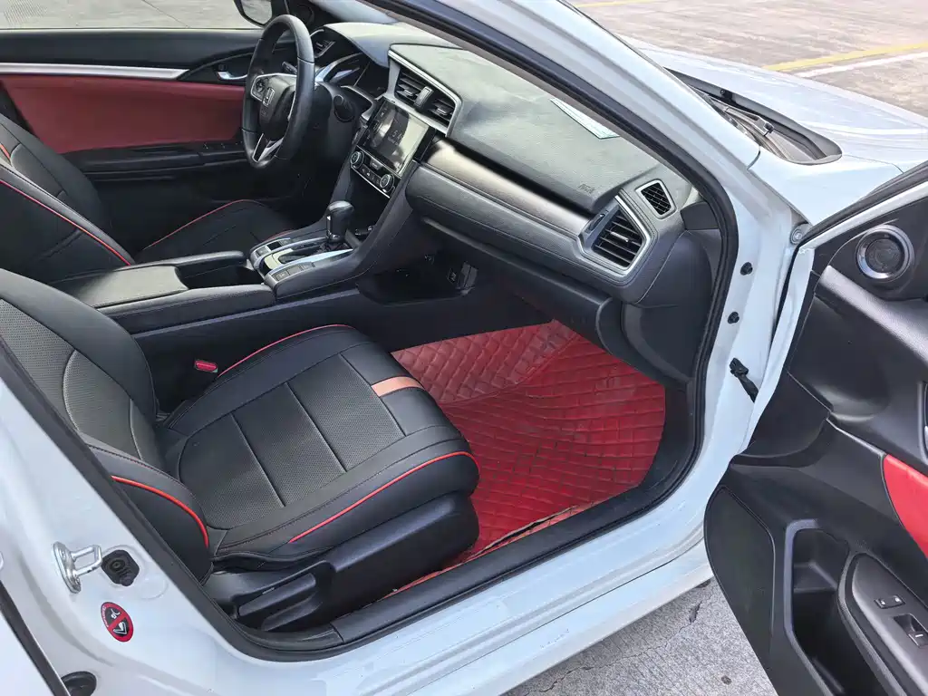 Honda Civic — миниатюра 10