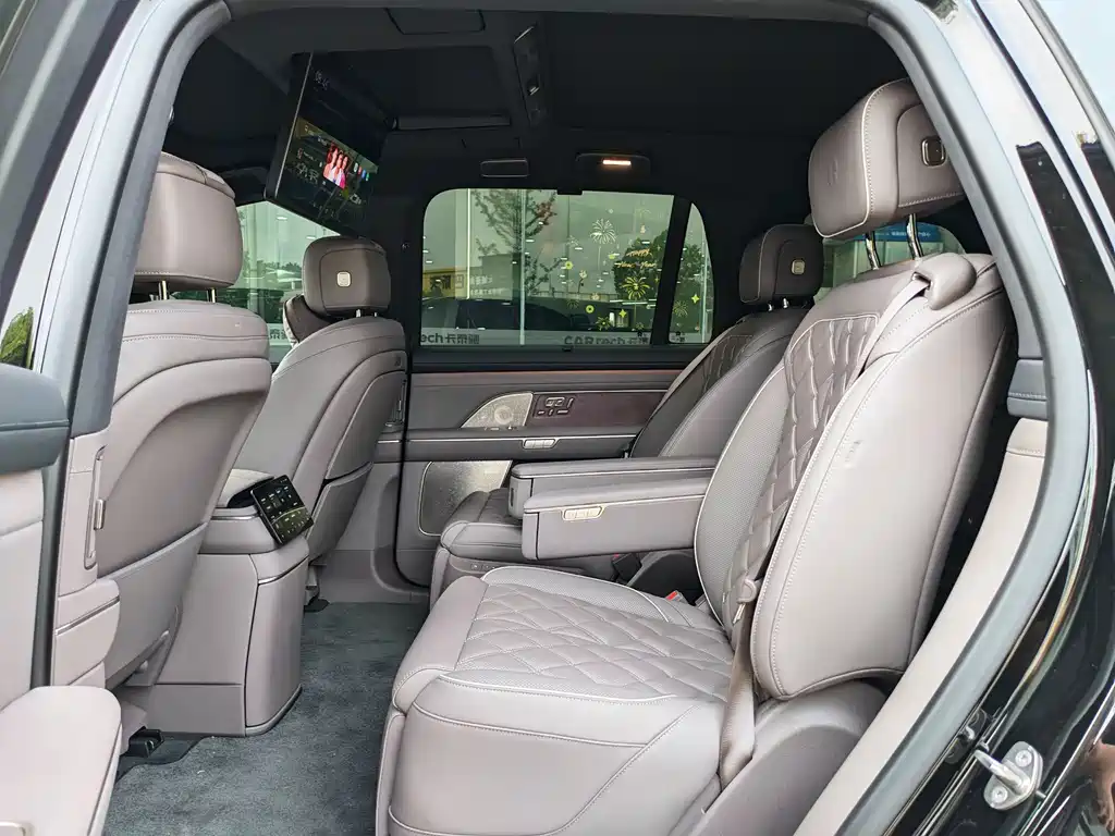 NIO ES8 2026 мест Executive Luxury