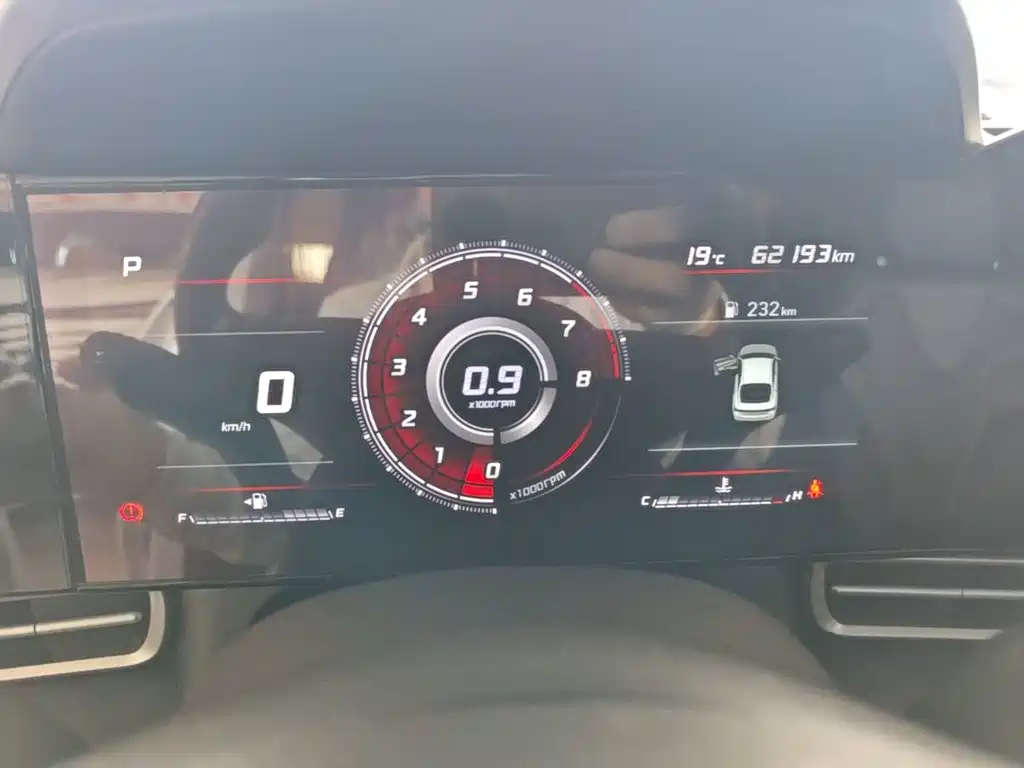 Hyundai Elantra — миниатюра 12