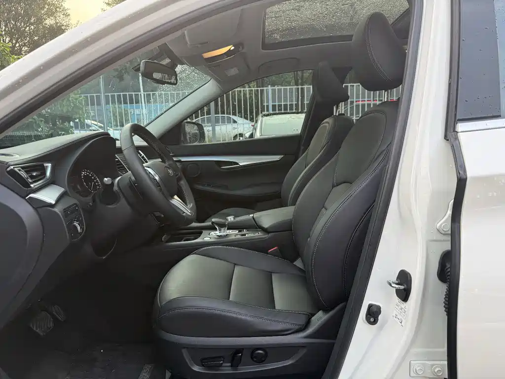 Infiniti QX50 — миниатюра 11