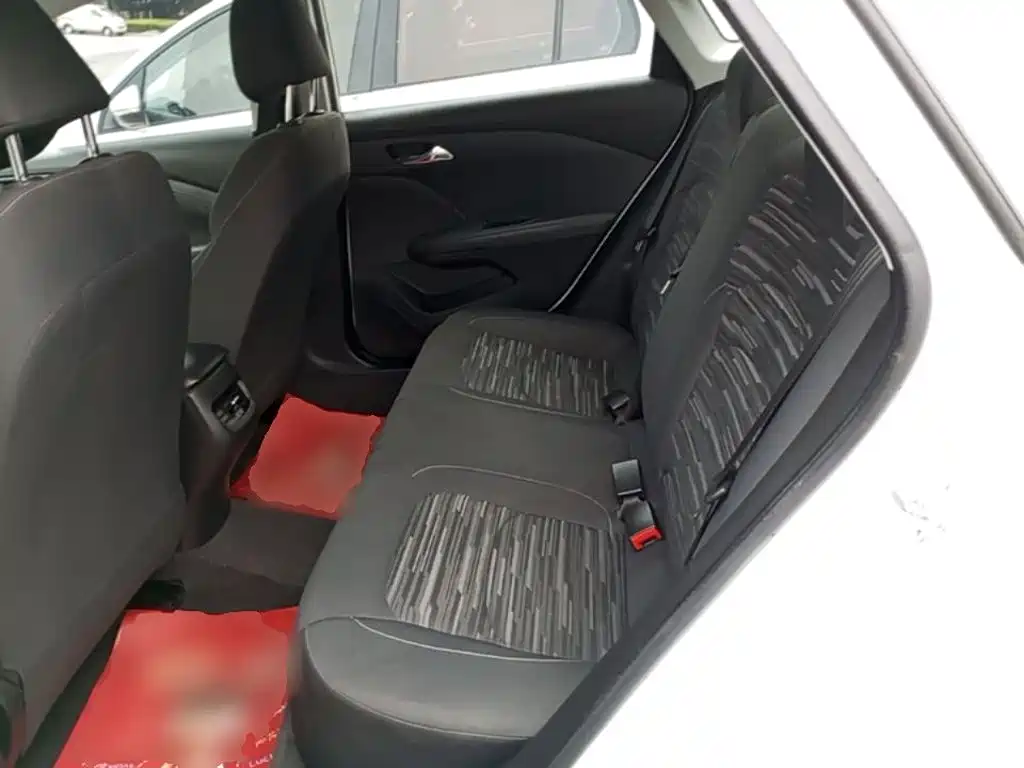 Chevrolet Monza — миниатюра 17