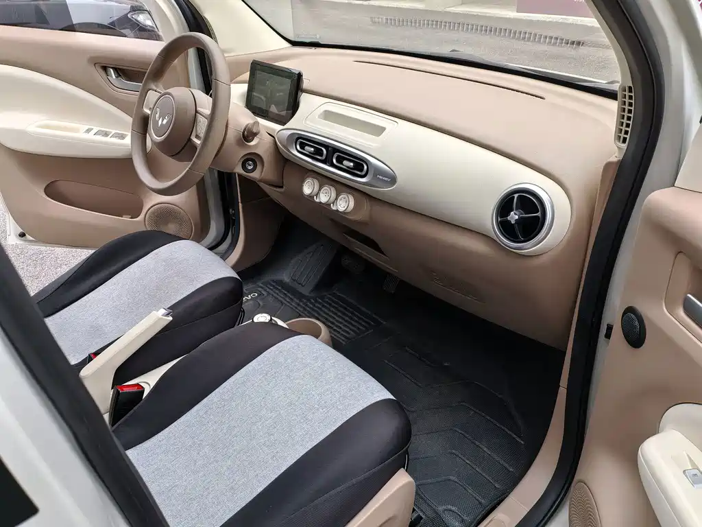 Wuling MINIEV — миниатюра 5
