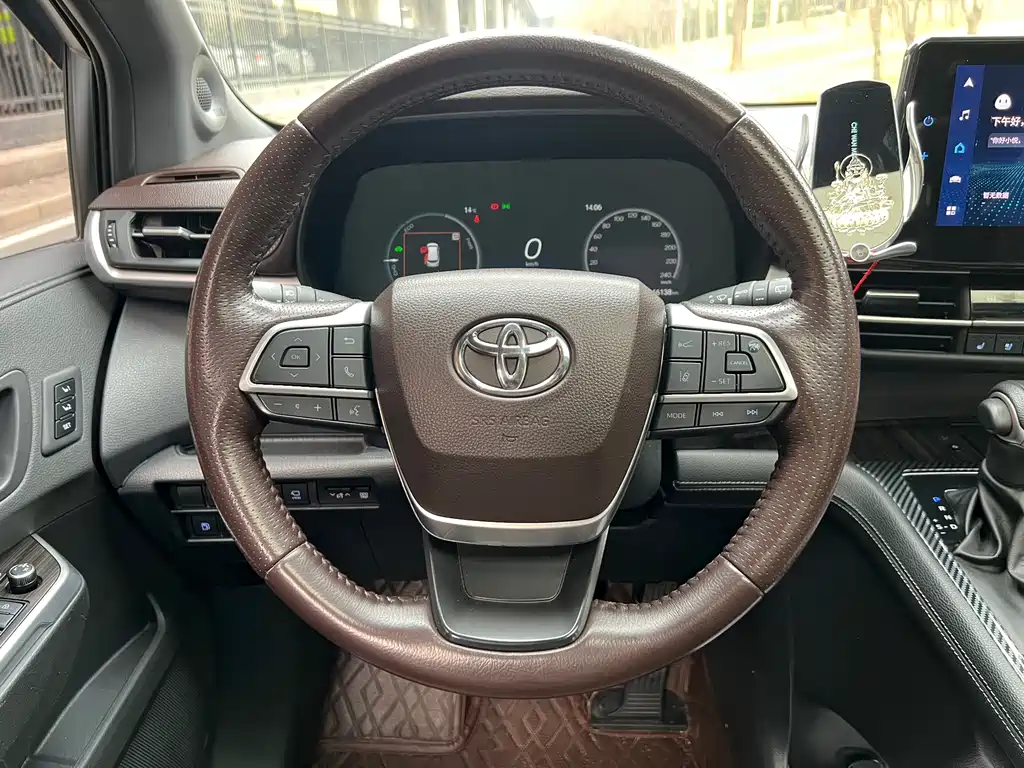 TOYOTA SIENNA