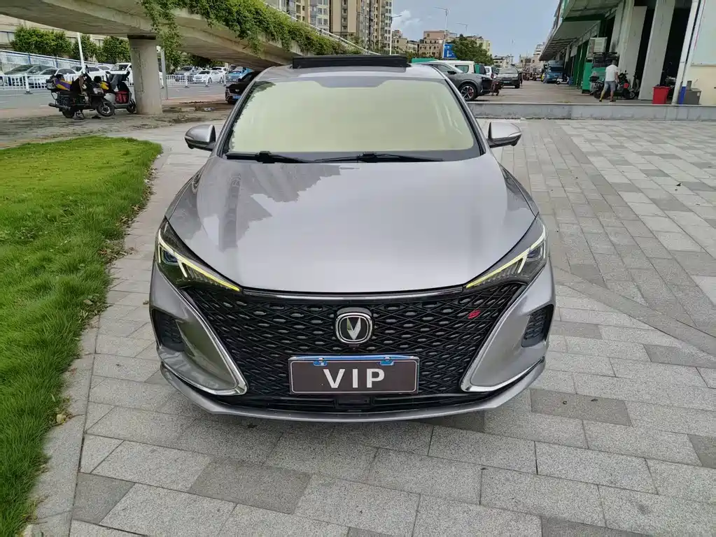 Changan Eado — миниатюра 2