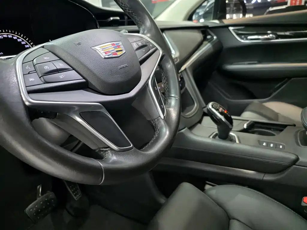 Cadillac XT5 2017 28T Luxury