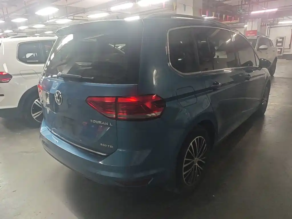 Volkswagen Touran — миниатюра 7