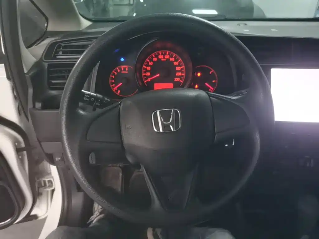 Honda Fit — миниатюра 11