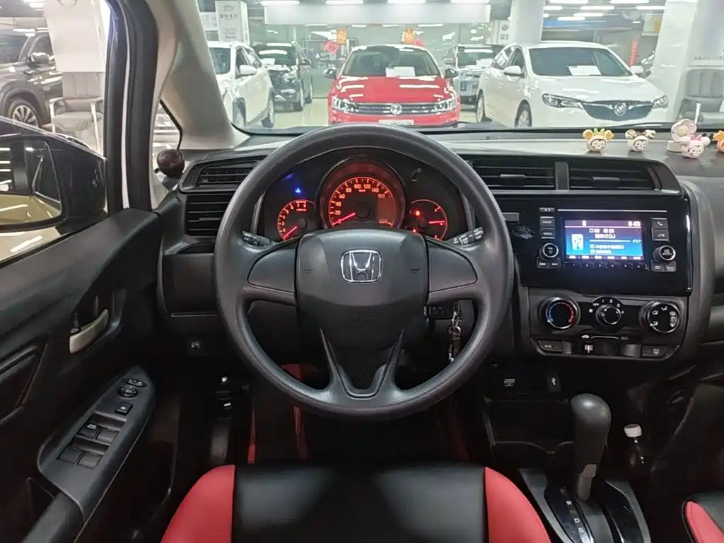 Honda Fit — миниатюра 11