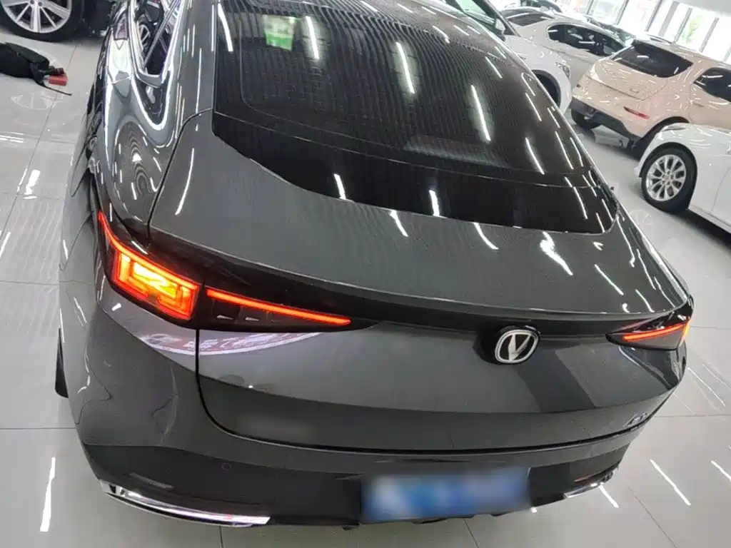 Changan Eado — миниатюра 6