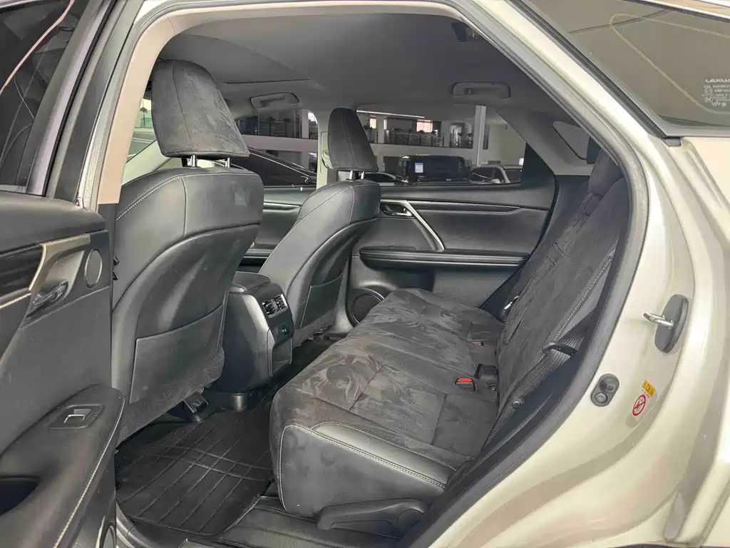 Lexus RX — миниатюра 6