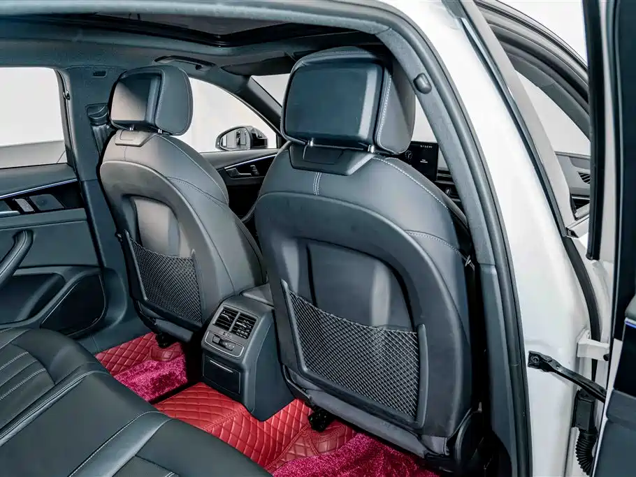 Audi A4L — миниатюра 21