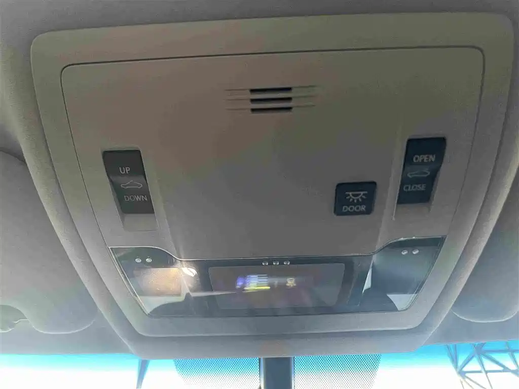 Lexus ES — миниатюра 22
