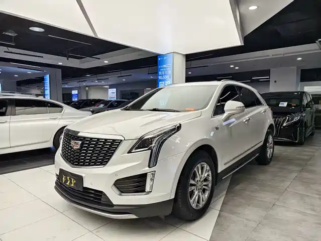 CADILLAC XT5