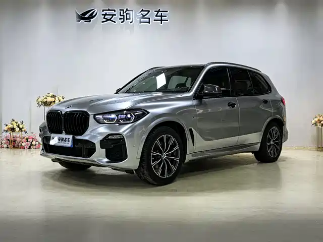 BMW  X5 2019