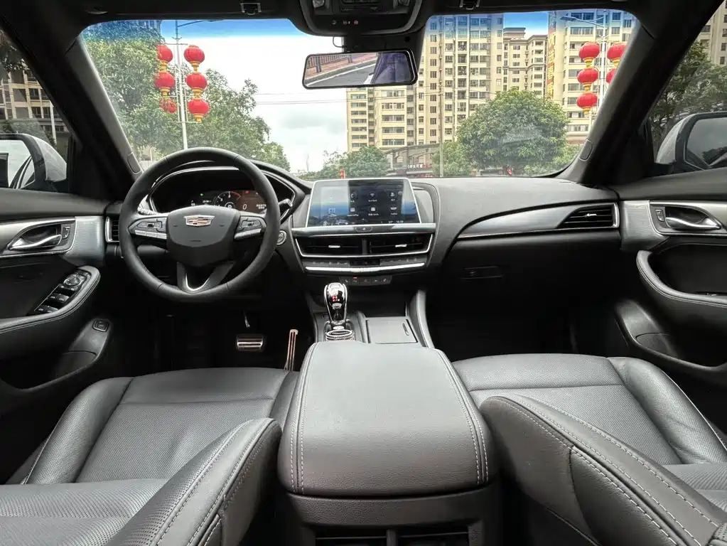 Cadillac CT5 — миниатюра 16