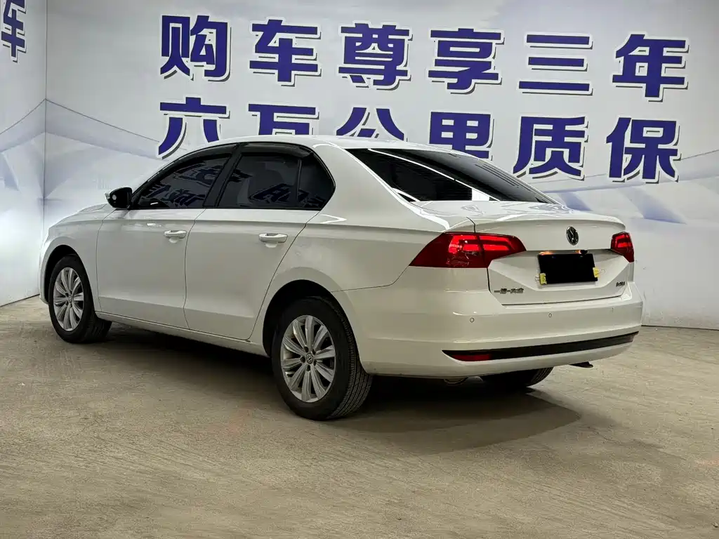 Volkswagen Bora — миниатюра 4