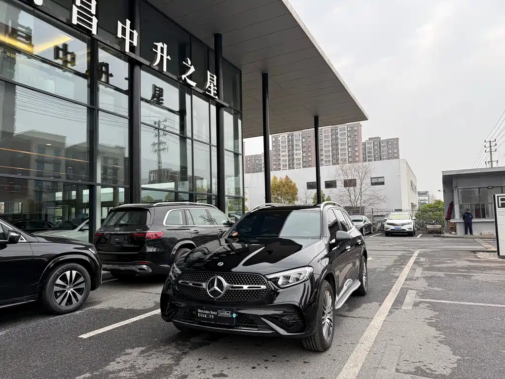 Mercedes-Benz GLC 2024