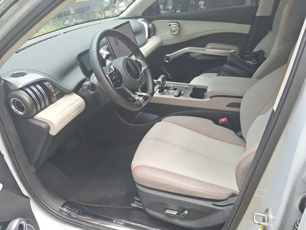 BYD Yuan Plus — миниатюра 15
