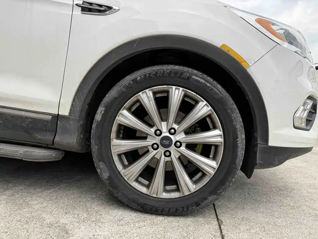 Ford Kuga — миниатюра 5