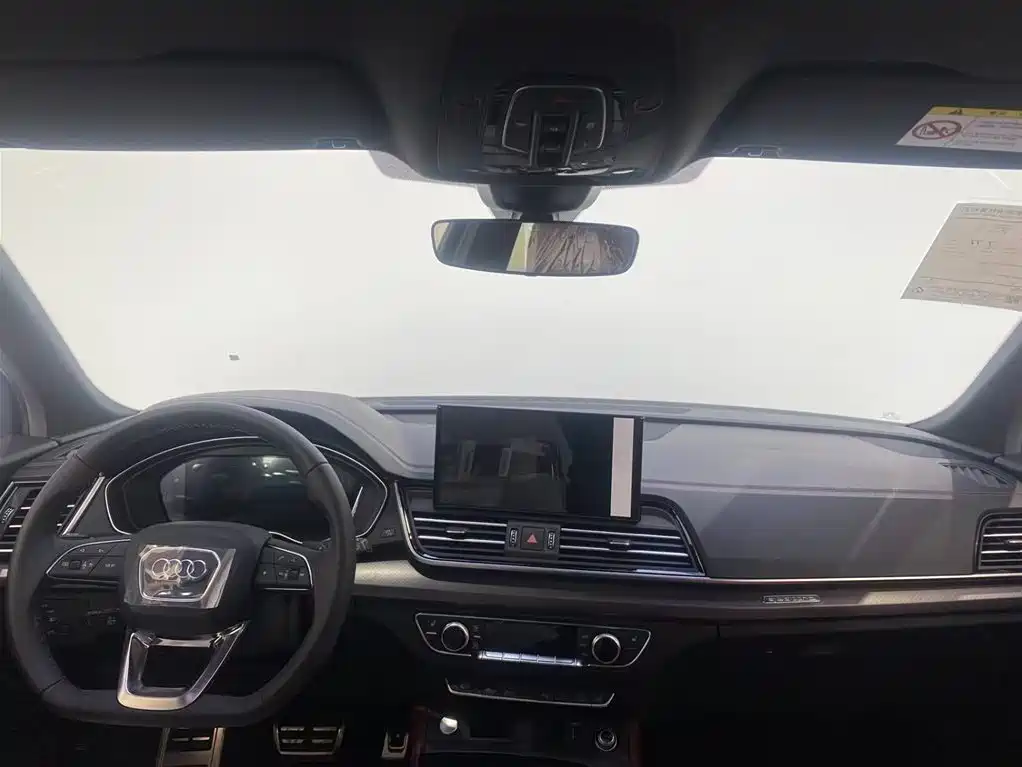 Audi Q5L 2025 45 40 TFSI Luxury