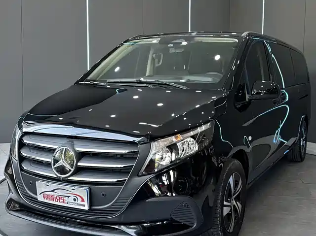 MERCEDES-BENZ VITO 2025