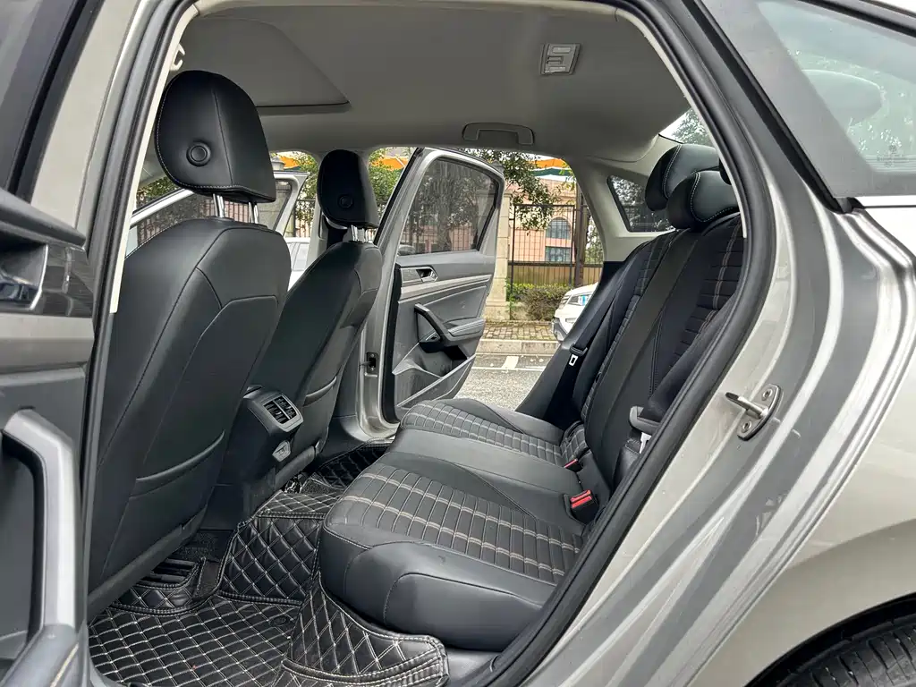 Volkswagen Lavida — миниатюра 8
