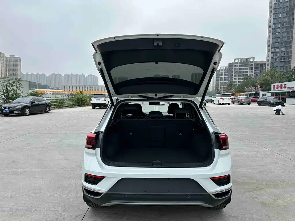 Volkswagen T-Roc — миниатюра 20