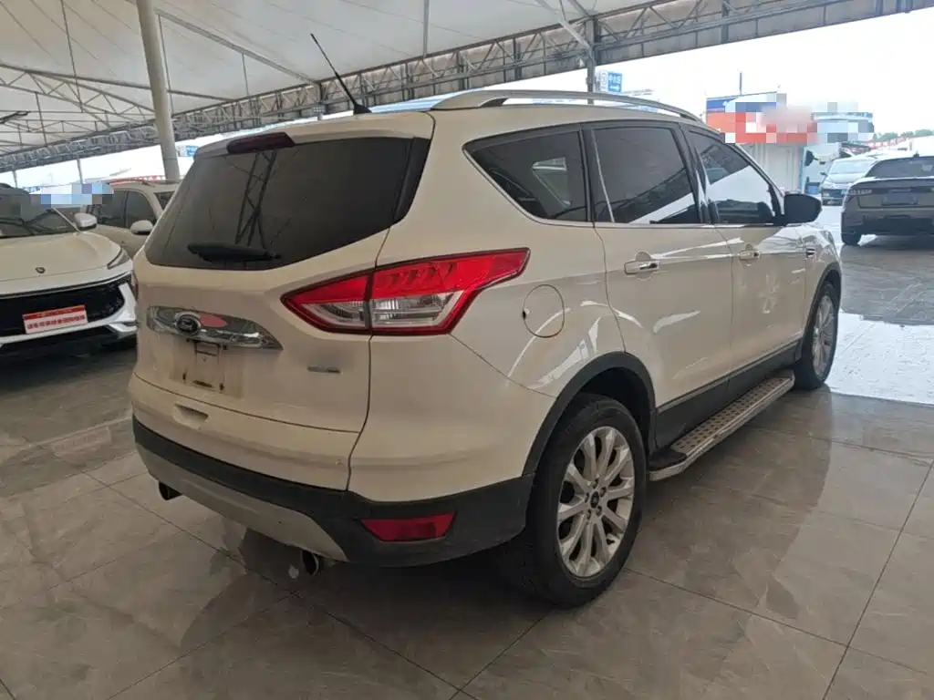 Ford Kuga — миниатюра 7