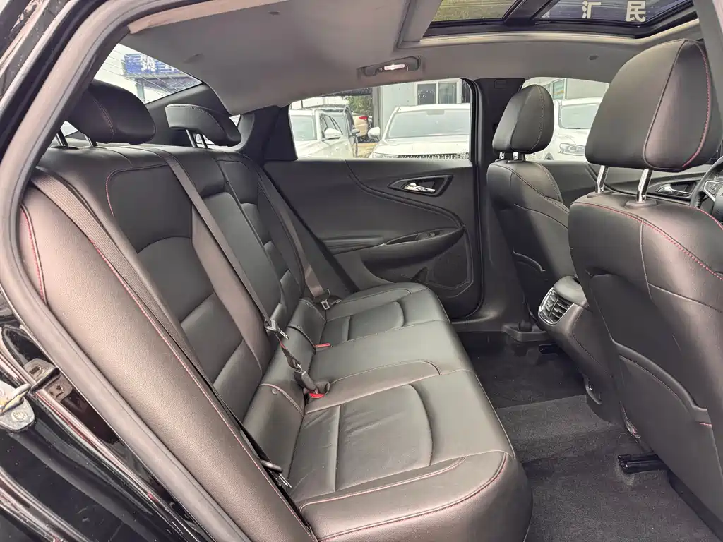 Chevrolet Malibu XL — миниатюра 13
