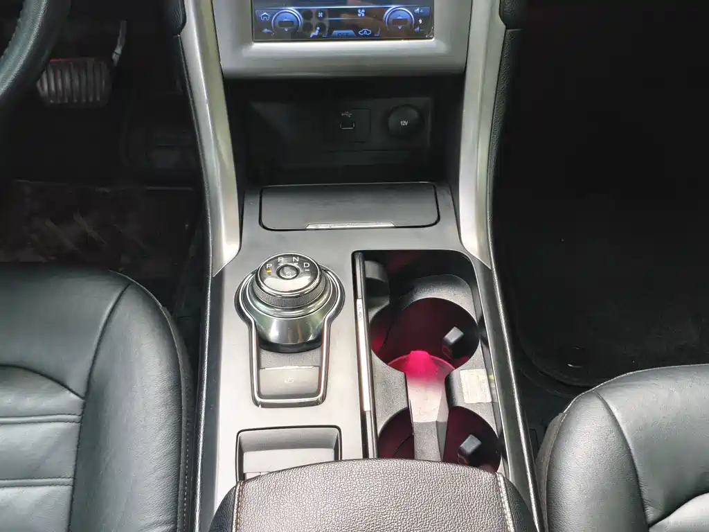 Ford Mondeo — миниатюра 11
