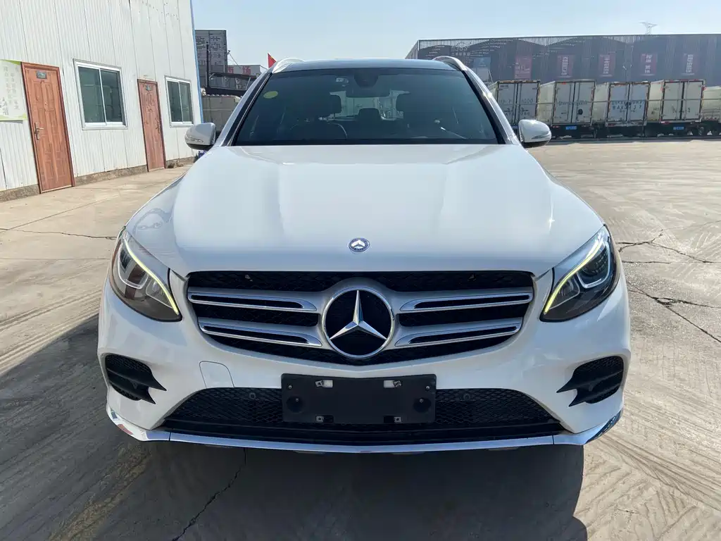 MERCEDES-BENZ GLC
