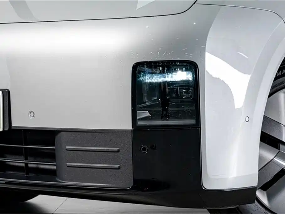 Li Auto MEGA 2024 Ultra