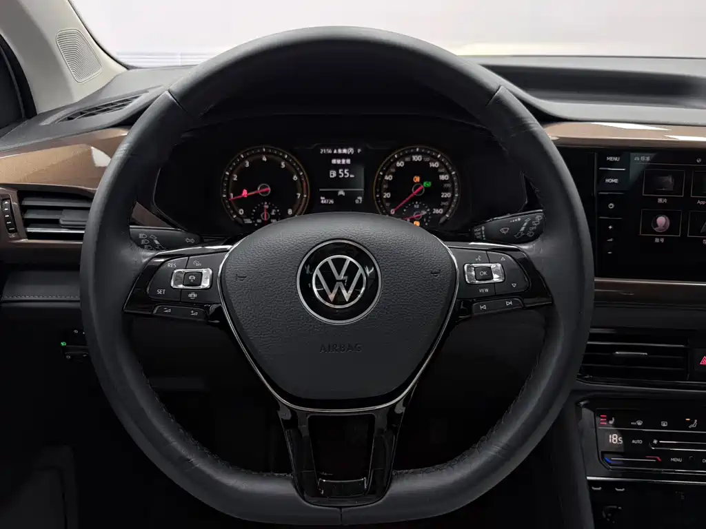 Volkswagen Tharu 2021 280TSI Luxury