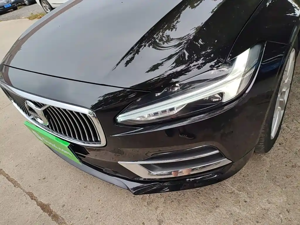 Volvo S90 — миниатюра 24