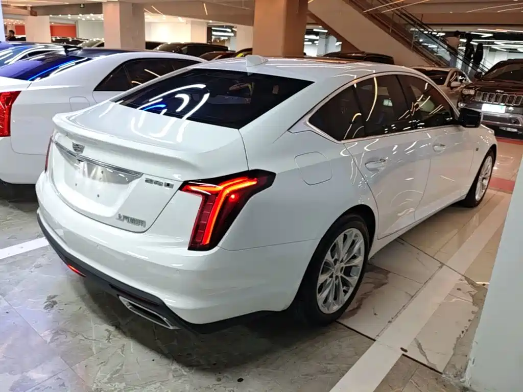 Cadillac CT5 — миниатюра 7