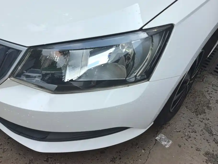 Skoda Fabia — миниатюра 5