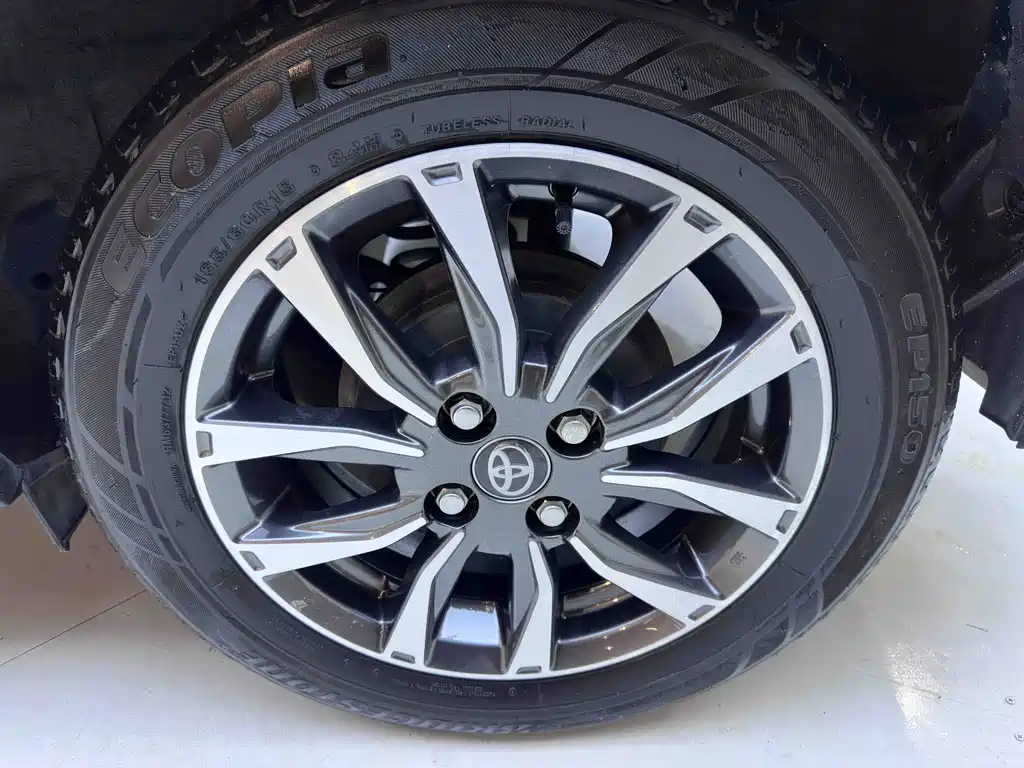 TOYOTA YARIS L ZHIXUAN