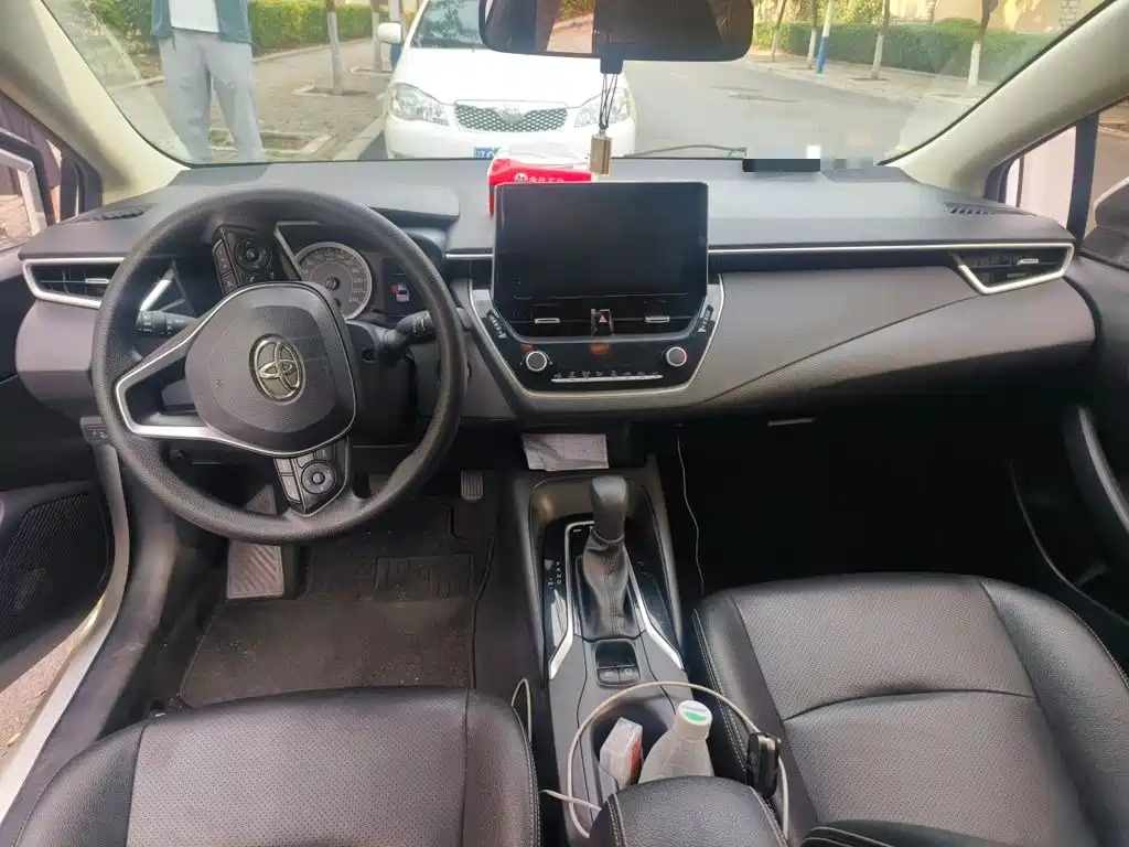 Toyota Corolla — миниатюра 5
