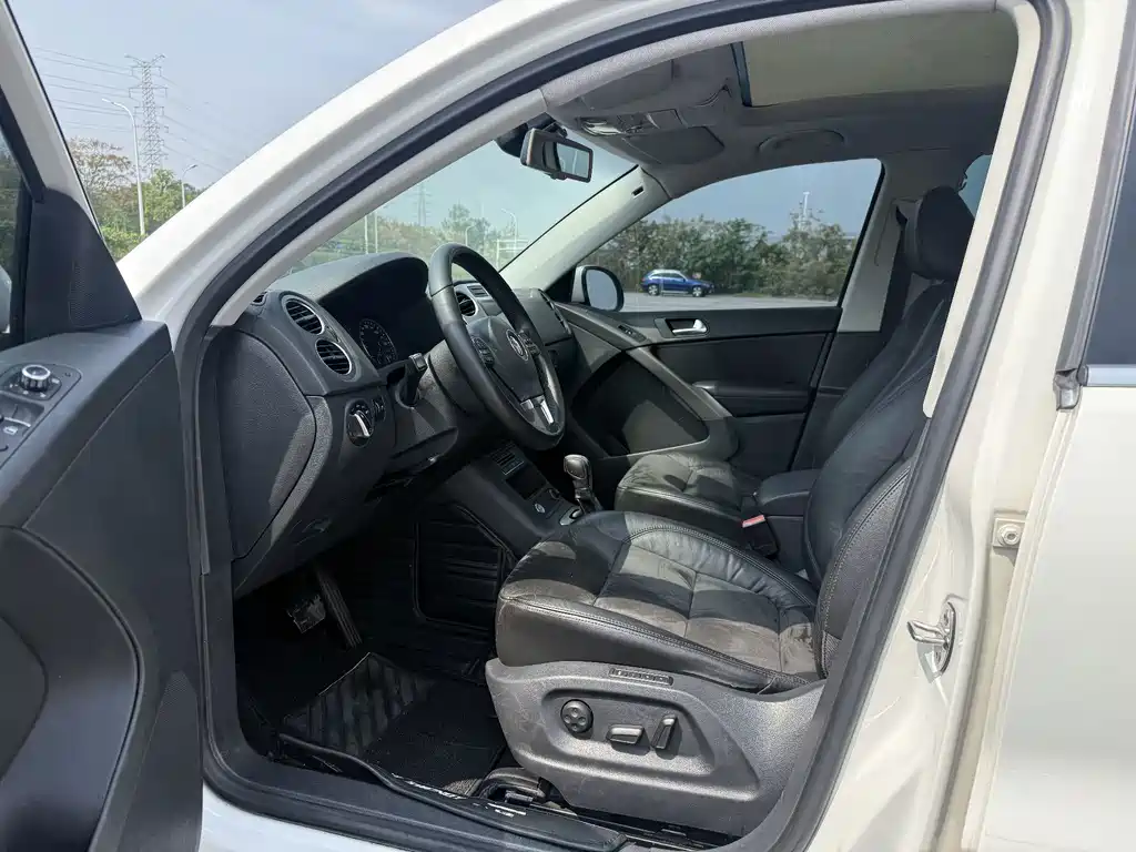 Volkswagen Tiguan — миниатюра 3