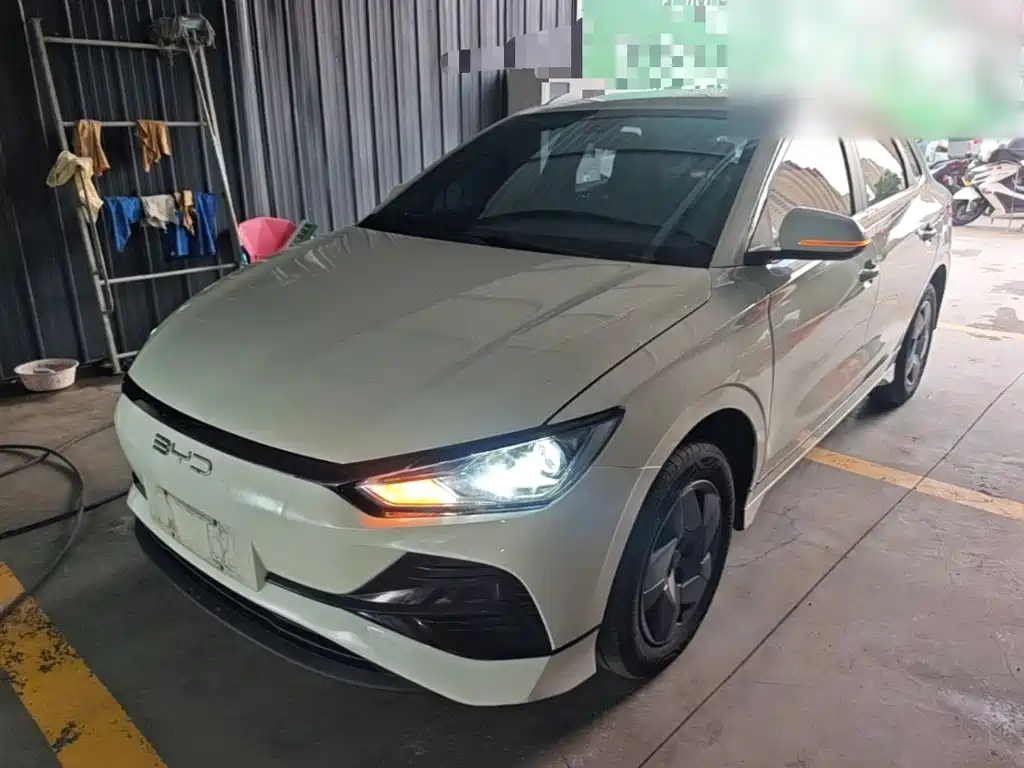 2024 BYD e2 - zdjęcie 1 z 25
