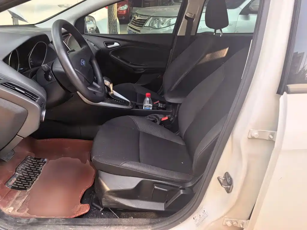 Ford Focus — миниатюра 18