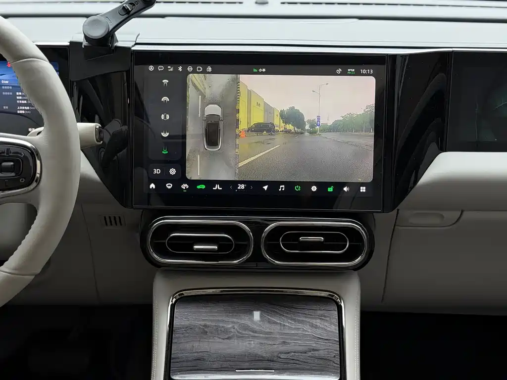 Leapmotor Leapmotor C11 — миниатюра 10