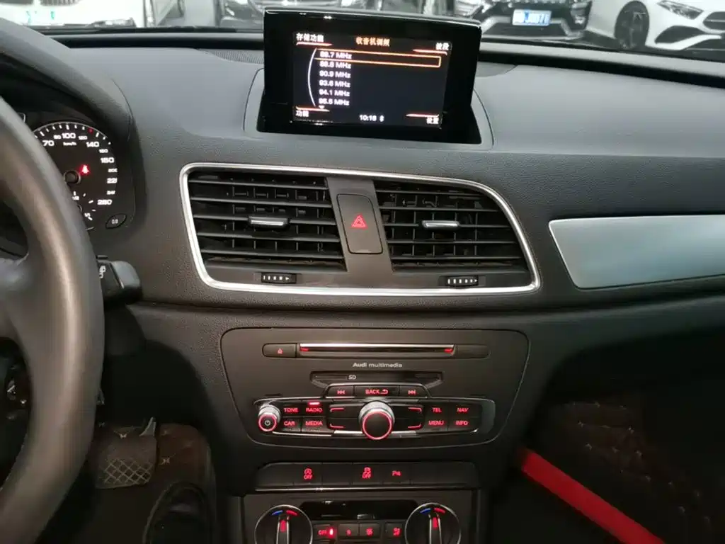 Audi Q3 — миниатюра 13