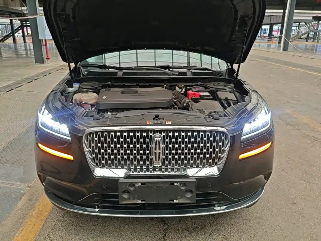 Lincoln Corsair — миниатюра 20