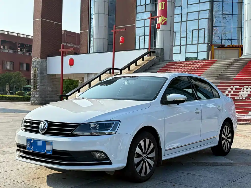 Купить Volkswagen Sagitar
