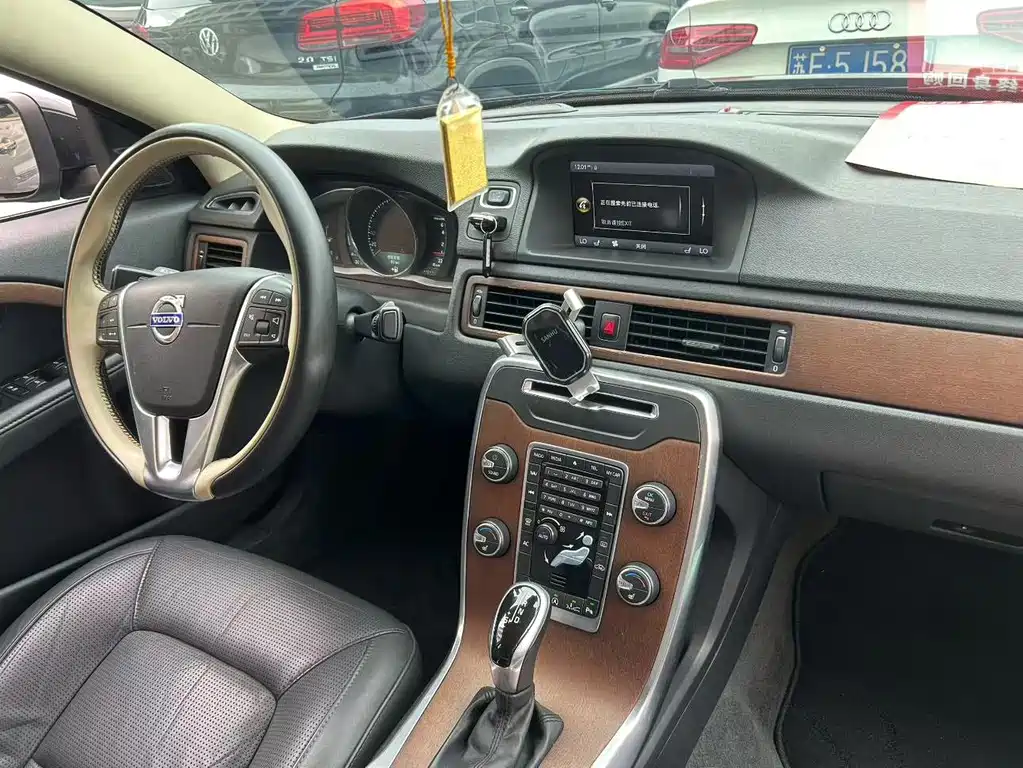 Volvo S80L — миниатюра 5